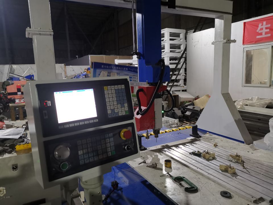 Modbus Series 5 Axes CNC System Works With RTCP Function